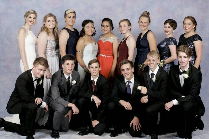 perth school ball photography large group photo